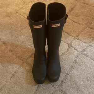 BLACK TALL HUNTER RAIN BOOTS WOMENS 10